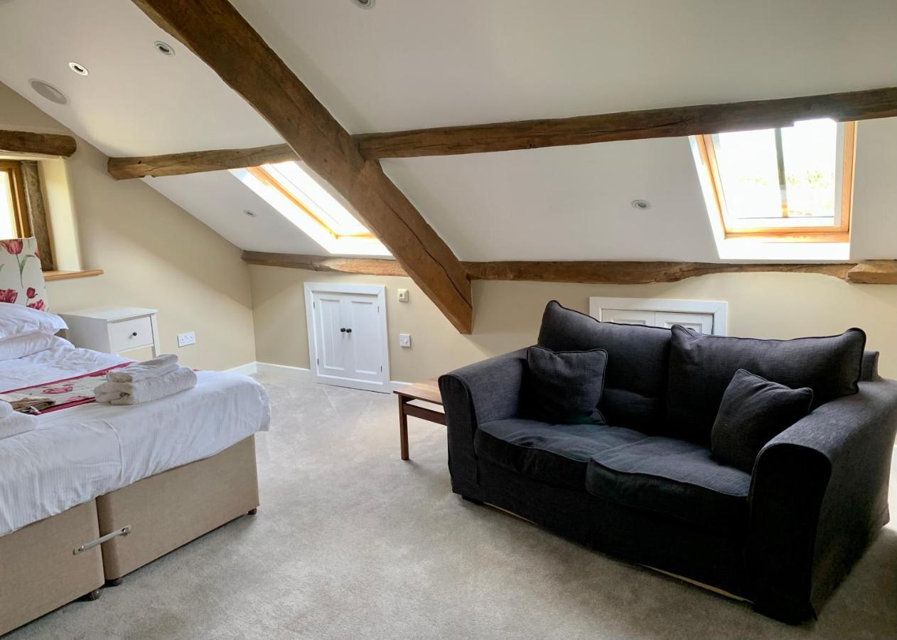 Large Country Farmhouse Waddington  Bagian luar foto